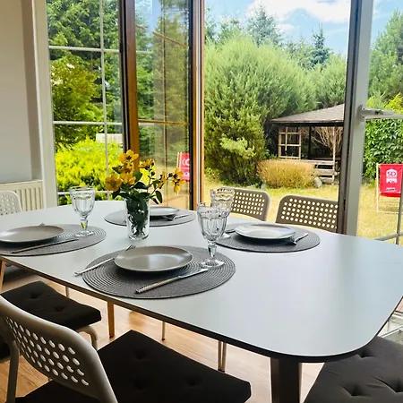 Casa vacanze Dom W Niechorzu Dla 8 Osob Z Duzym Ogrodem - 5d *