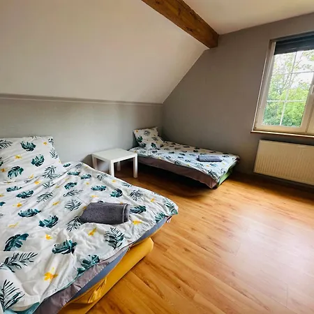 Casa vacanze Dom W Niechorzu Dla 8 Osob Z Duzym Ogrodem - 5d Niechorze